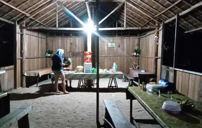 Mawar Homestay Besir Eksteriør bilde